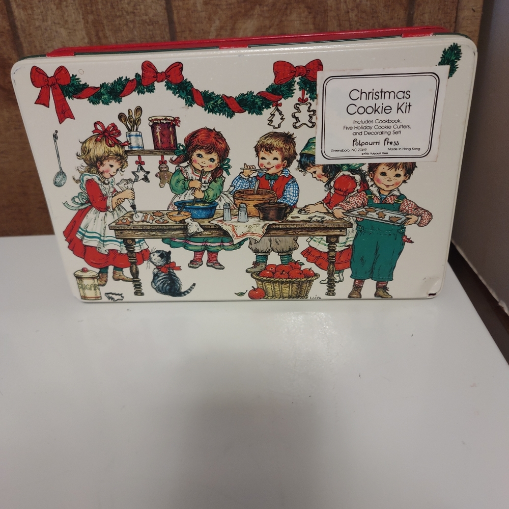 NEW!!! VINTAGE POTPOURRI PRESS CHRISTMAS COOKIE KIT.